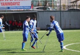 Şahinbey Ampute, ilk yarıyı 7-0 kazanarak lider oldu