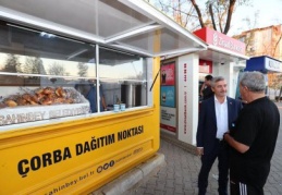 Şahinbey,14 ayrı noktada çorba dağıtımını sürdürüyor