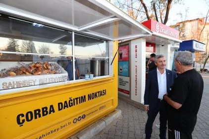 Şahinbey,14 ayrı noktada çorba dağıtımını sürdürüyor