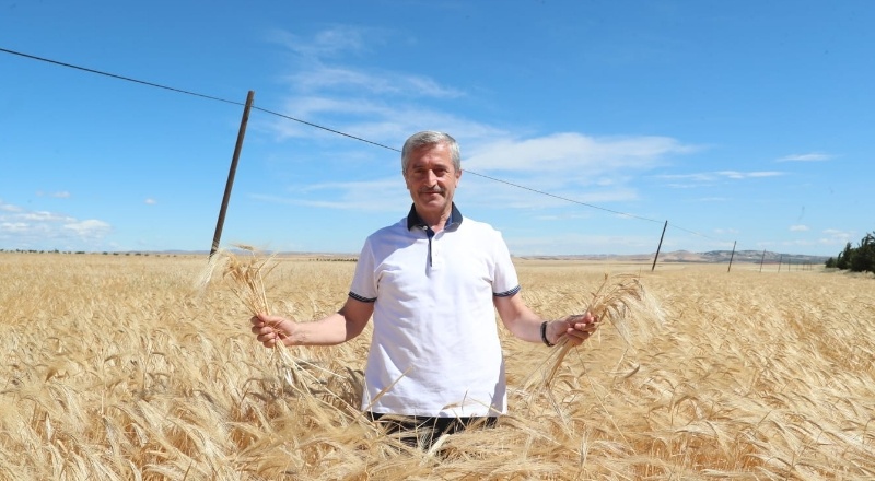 “Çiftçinin yüzü gülerse bizim de yüzümüz güler”