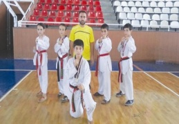 Şahinbey Belediye Gençlik ve Spor Kulübü tekvandocuları 5 madalya aldı