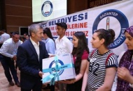 Şahinbey Belediyesi başarılı olan öğrencileri ödüllendiriyor