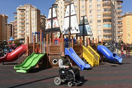 Şahinbey belediyesi parkları güzelleştiriyor
