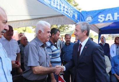 Şahinbey Belediyesi, üçüncü gübre dağıtımını Burç Mahallesi’nde yaptı