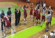 Şahinbey Belediyesi Voleybol takımı ligde kalmayı garantiledi