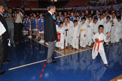 Şahinbey Belediyesi yaz spor okulları kayıtları başladı