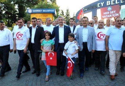 Şahinbey Belediyesinden ‘Milli Birlik Yürüyüşü’