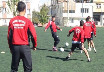 Şahinbey Belediyespor Elazığ Yurtbaşıspor maçına hazırlanıyor