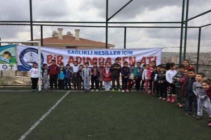 Şahinbey Bölgesi&#8217;nde bulunan okullarda sportif etkinlikler düzenleniyor