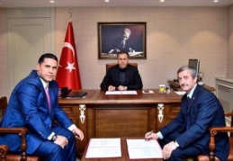 Şahinbey çiftçiye yem desteğinde bulundu