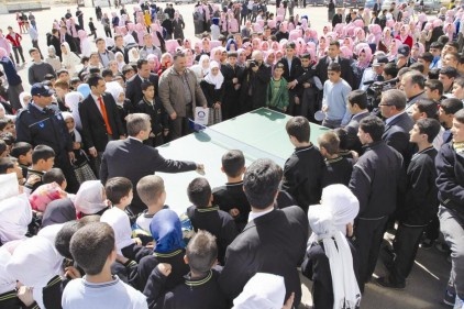 Şahinbey, kendi okulunda temizlik kampanyası yaptı