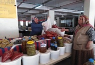 Şahinbey Köy Pazarı’nda tek kadın satıcı