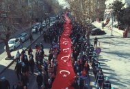 Şahinbey personeli 750 metrelik bayrakla yürüdü