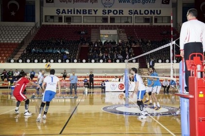 Şahinbey seriyi devam ettirmek için gitti