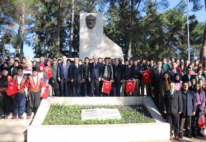 Şahinbey ve Karayılan mezarları başında anıldı