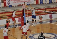 Şahinbey Voleybol takımı galip geldi 