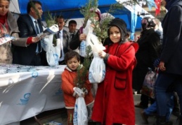 Şahinbey'de 400 bin fidan dağıtıldı