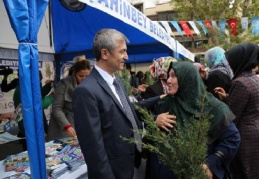 Şahinbey'de 400 bin fidan dağıtıldı