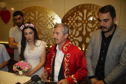 Şahinbey&#8217;de 147, Şehitkamil&#8217;de 80 çift nikahlandı