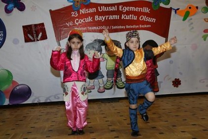 Şahinbey’de çocuk şenliği programı düzenlendi