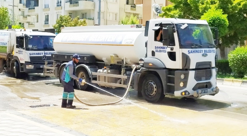 Şahinbey’de kurban kesimi sonrası dezenfekte çalışmaları yapıldı