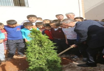 Şahinbey’de temizlik okullardan başlıyor 
