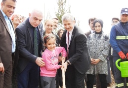 Şahinbey’deki boş arazi ormana dönüşüyor