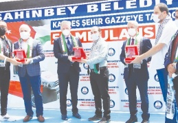 Şahinbey’den Gazze’ye tam donanımlı 5 ambulans