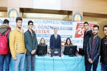 Şahinbey&#8217;den öğrencilere 200 lira destek