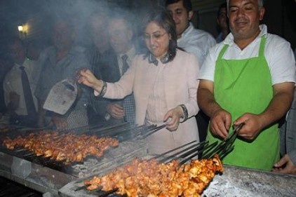 Şahin,mangal başına geçti 