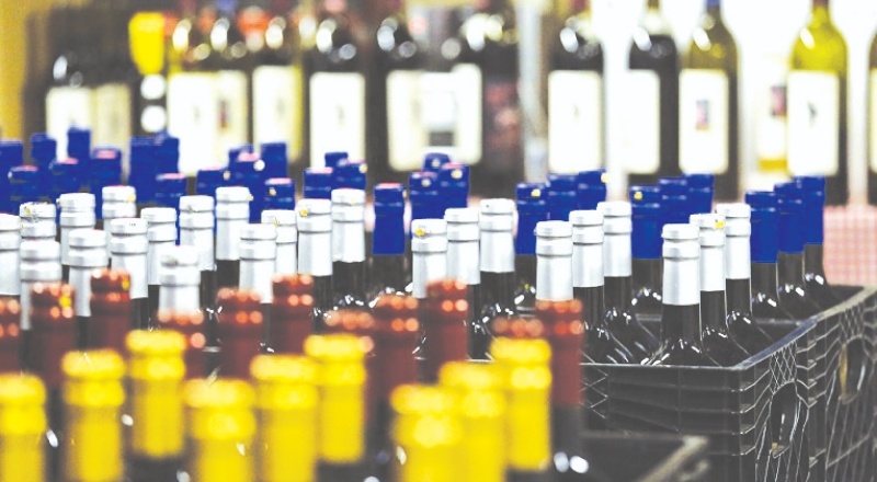 Sahte içkiyi tat ve kokudan ayırt etmek mümkün değil, 15 mililitresi bile komaya sokabilir