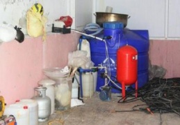 "Sahte kimlik" uyuşturucu imalathanesini ortaya çıkardı 