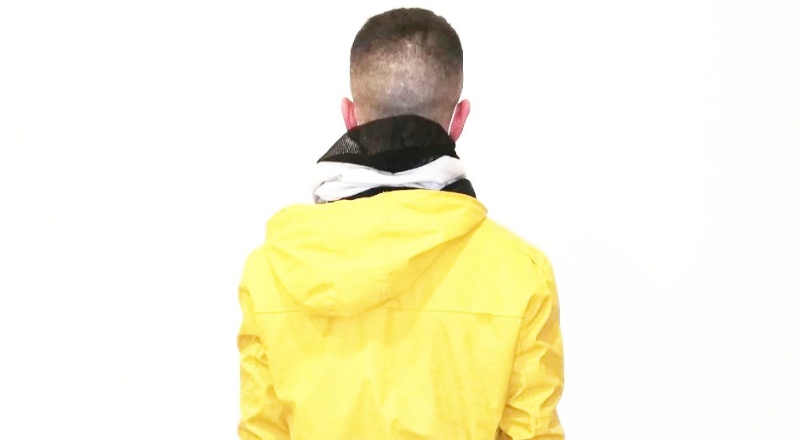 Sahte polisi, gerçek polisler yakaladı