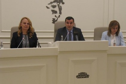 Saklayacağımız ve bilgi vermeyi öteleyeceğimiz hiçbir konu yok