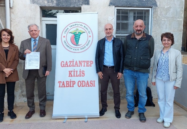 Salgını kontrol edebilecek en etkin yöntem toplumun tam doz aşılanması