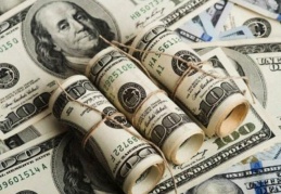 Salgının kötüye gideceği yönündeki açıklamalar doları düşürüyor, altını yükseltiyor