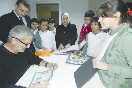 Salih Memecan, Emine Nakıboğlu öğrencileriyle buluştu