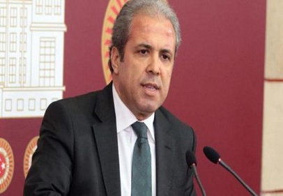 Şamil Tayyar'dan, Bülent Arınç'a: "Ve artık cübbesini giyme zamanıdır"
