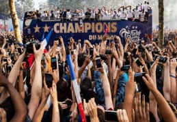 Şampiyon Fransa Milli Takımı kahraman gibi karşılandı