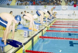 Şampiyon yüzücüler soluksuz çalışıyor