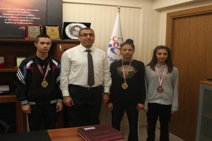 Şampiyonlardan Şiran&#8217;a ziyaret