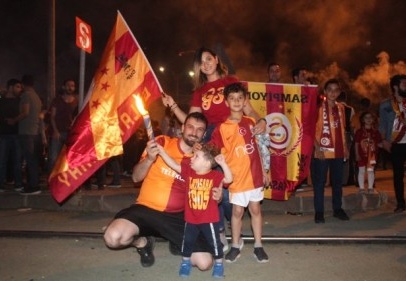 Şampiyonluk konvoyu 