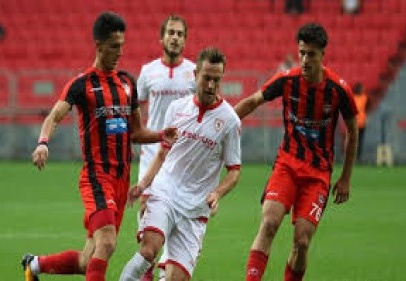 Samsunspor, sahasında karşılaştığı Gaziantepspor’u 2-0 yendi