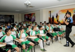 “Sanaldan Gerçeğe Güvenle Bağlan” projesi kapsamında düzenlenen eğitime katıldılar