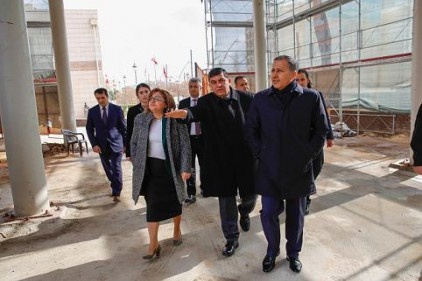 Sanat Merkezi inşaatını gezdiler