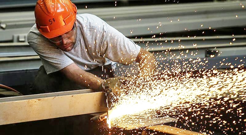 Sanayi sektörü yüzde 16.5 daraldı