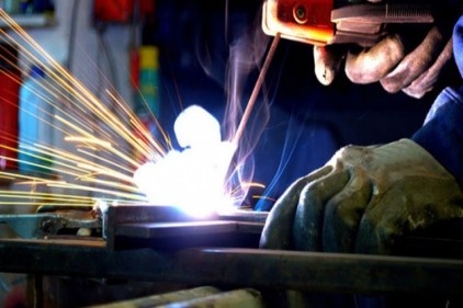Sanayi üretimi, aylık yüzde 0,8 yıllık yüzde 8,6 arttı