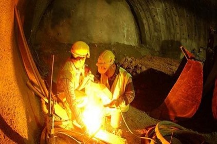 Sanayi üretimi bir önceki aya göre yüzde 1,5 azaldı