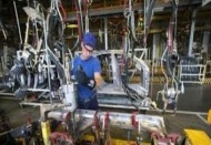 Sanayi üretimi Haziran ayında bir önceki aya göre yüzde 2.4 arttı