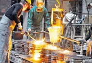 Sanayi üretimi yıllık yüzde 14,4'le beklentileri aştı